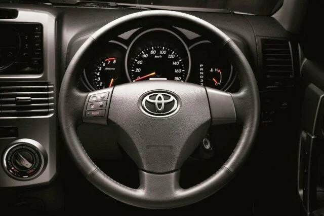 toyota rush steering wheel