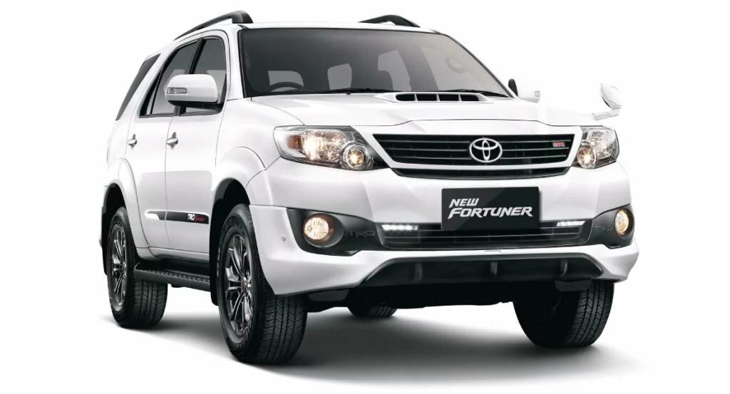 2014 Toyota Fortuner TRD Front