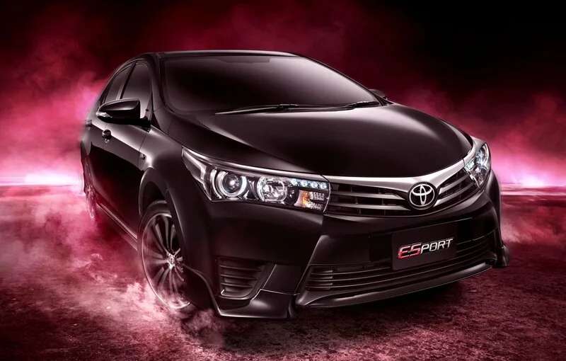 2014 Toyota Corolla Altis ESport front